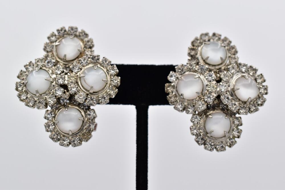 Vintage Rhinestone Milk Glass Cluster Clip On Earrings Cabochon Bridal 60s BinAI
